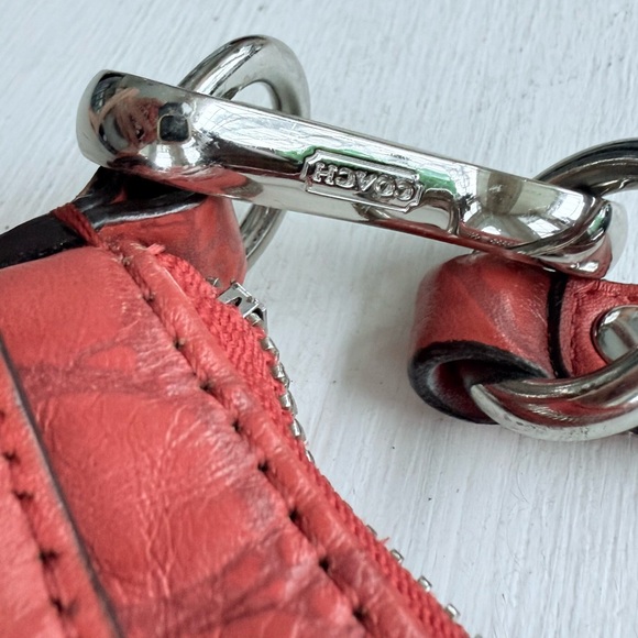 COACH Madison Crocodile Embossed
Lindsey Satchel Coral Leather - Picture 7 of 16